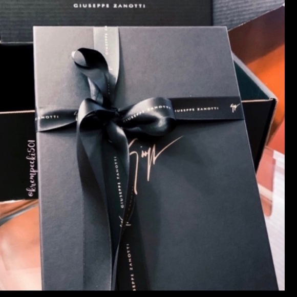 giuseppe zanotti NIB white leather lowtops - Picture 8 of 8